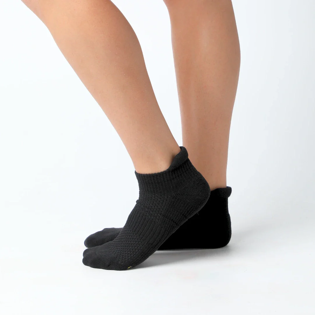 Black Ankle Length Compression Socks - Image 3